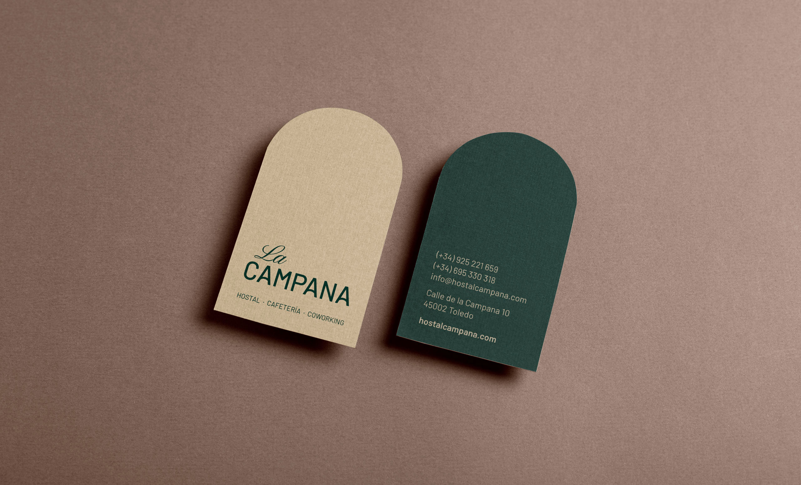 Tarjetas de visita de La Campana, identidad visual para hostal en Toledo